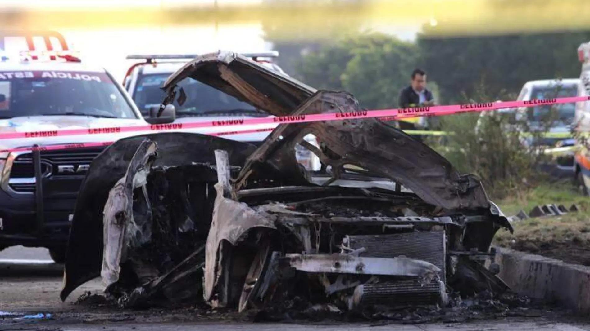 Tres fallecidos calcinados y un herido deja trágico accidente en la Vía Atlixcáyotl